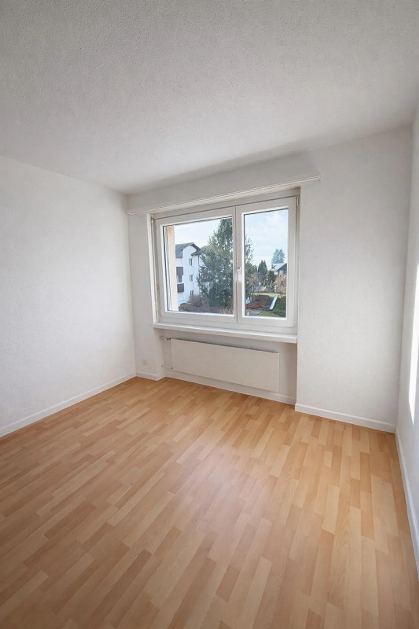 Modern 2.5-room apartment with new bathroom & new kitchen and balcony - Photo 9 of 11