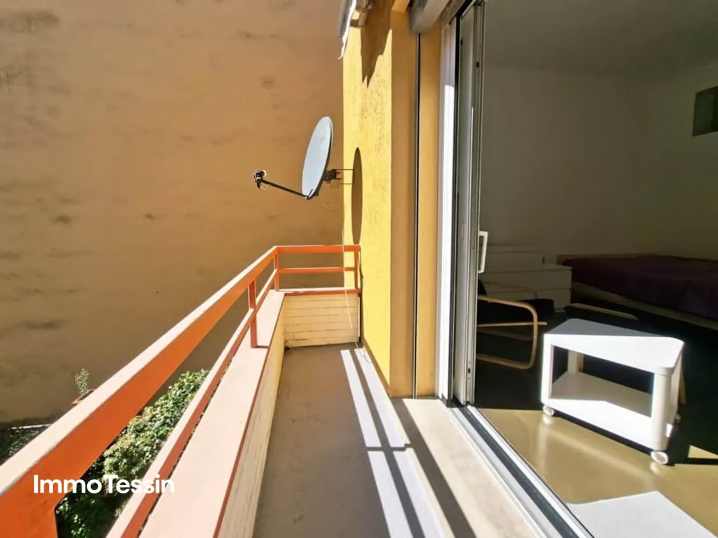Top Preis & Zweitwohnsitz: Renovierte Ferienwohnung an bester Lage mit Seesicht und nahe der Promenade von Locarno - Foto 4 di 13