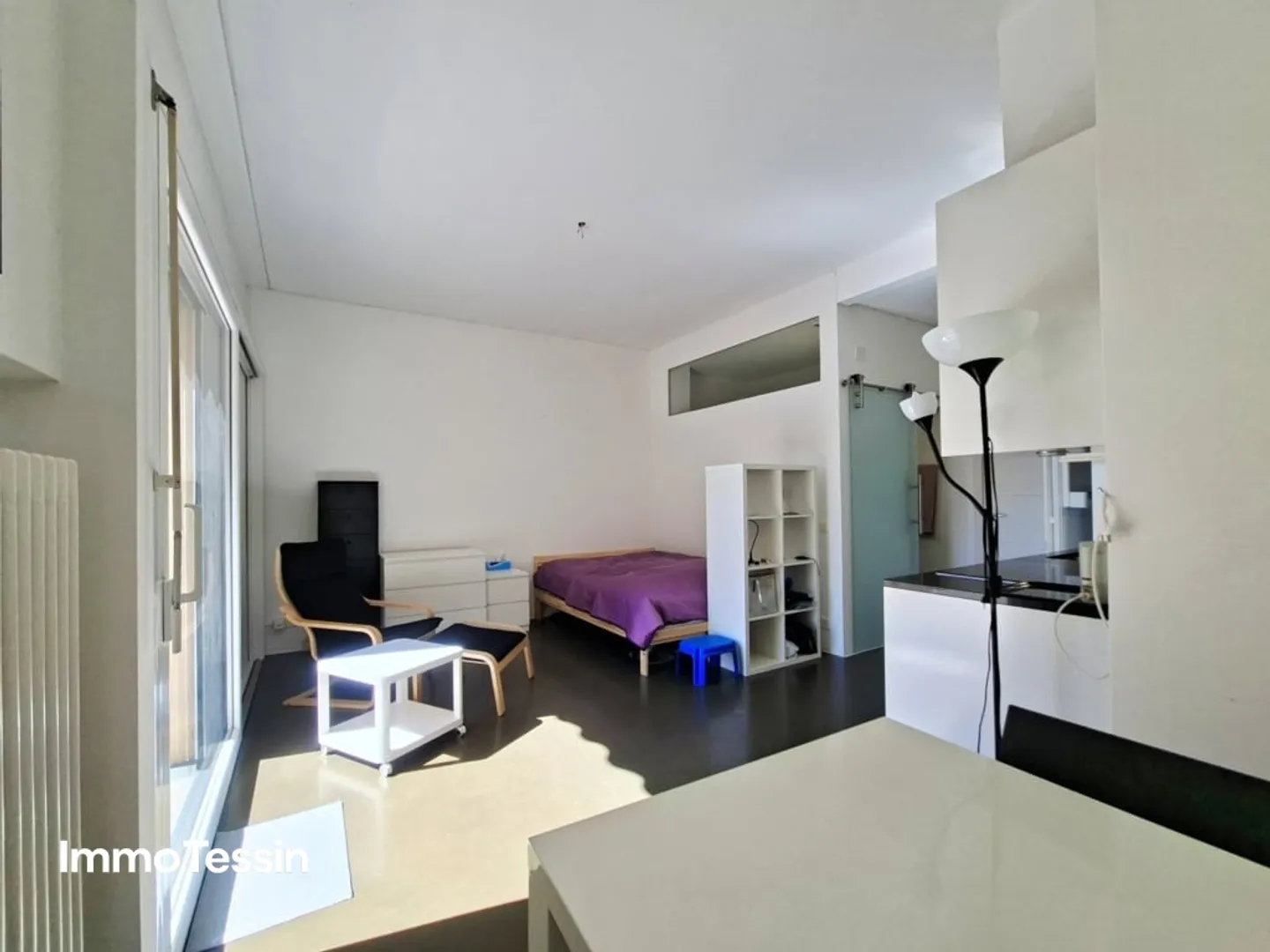 Top Preis & Zweitwohnsitz: Renovierte Ferienwohnung an bester Lage mit Seesicht und nahe der Promenade von Locarno - Foto 8 di 13