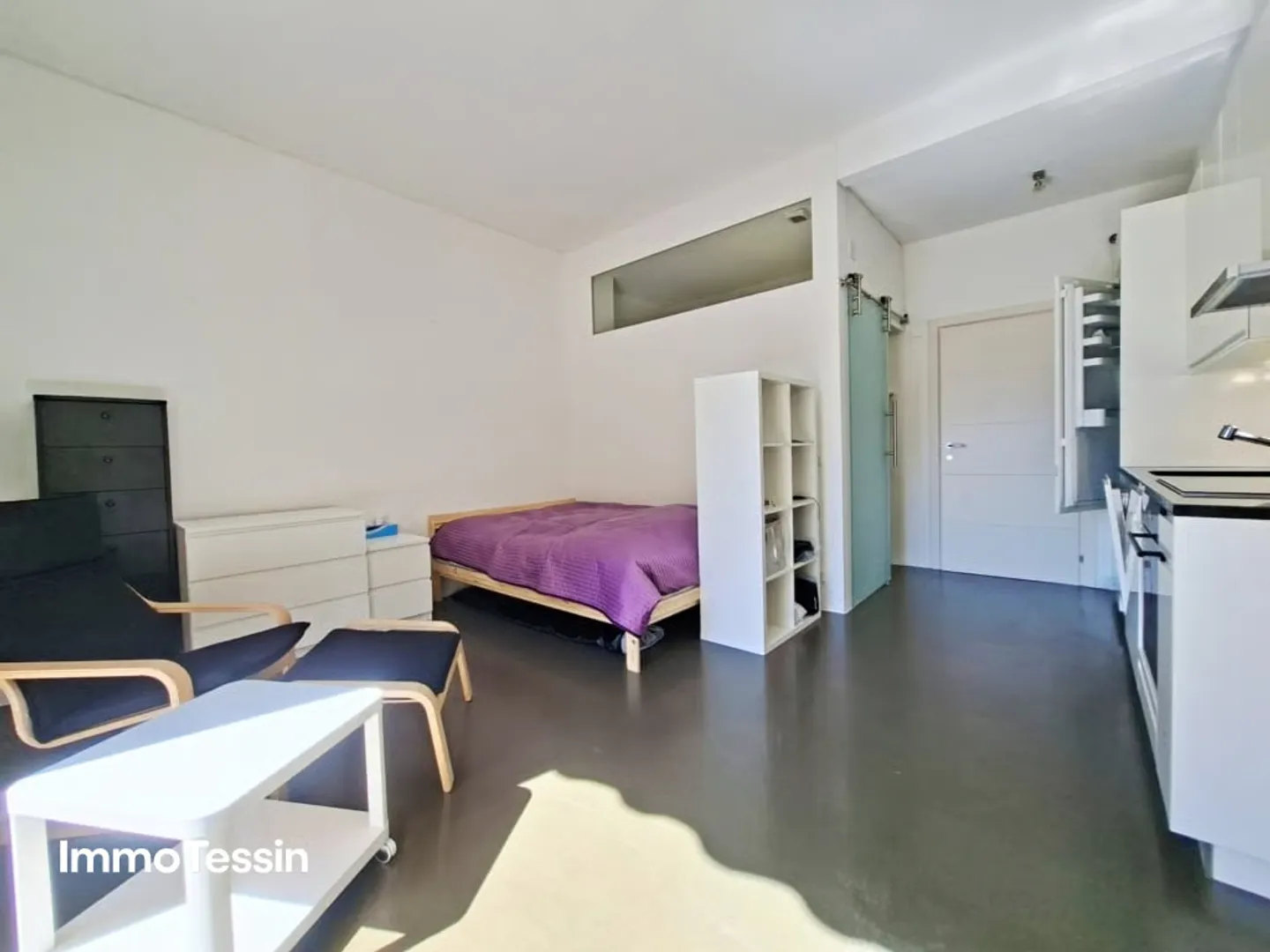 Top Preis & Zweitwohnsitz: Renovierte Ferienwohnung an bester Lage mit Seesicht und nahe der Promenade von Locarno - Foto 9 di 13