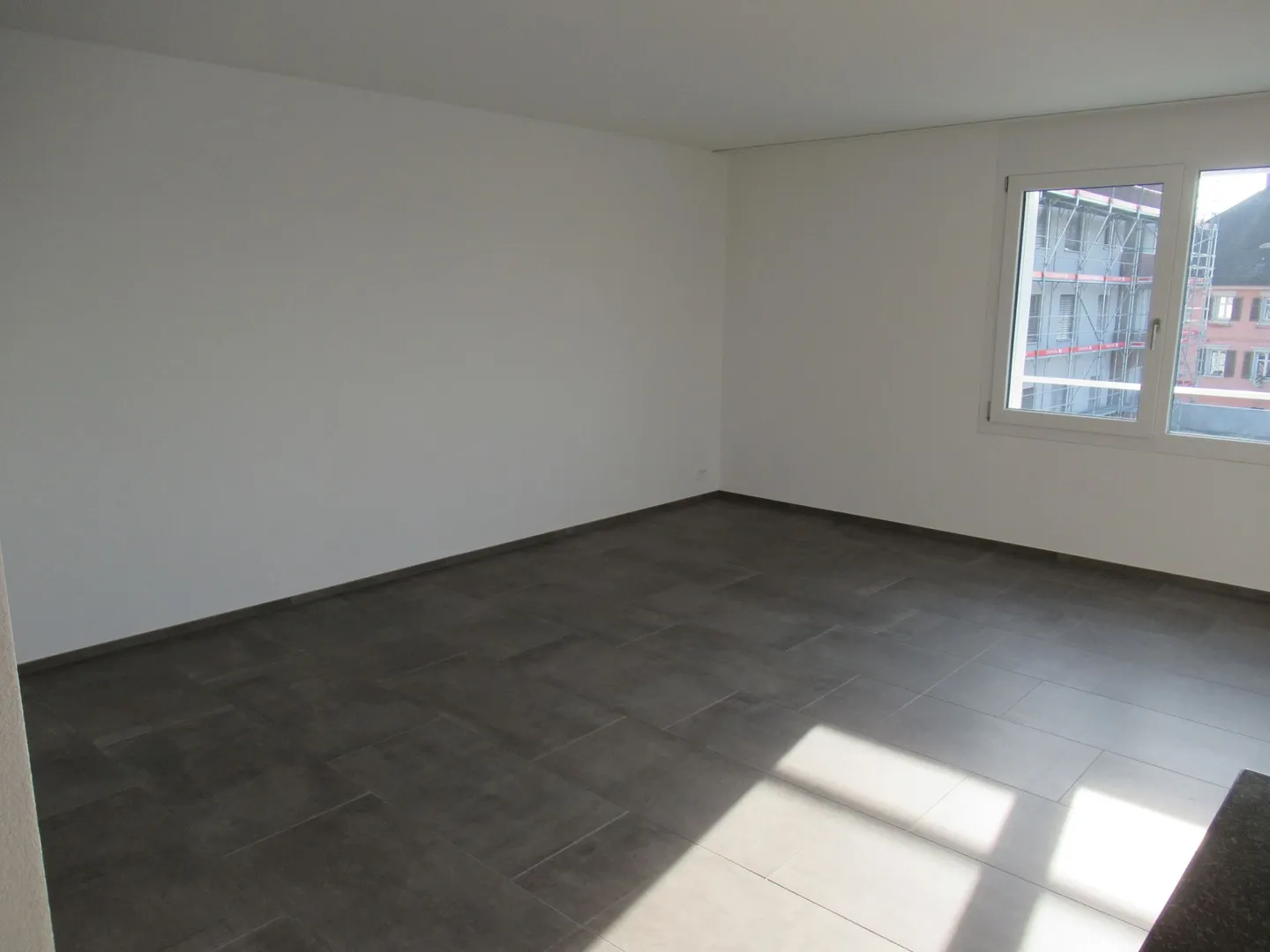 Great 4.5 Room Apartment - Photo 5 of 18
