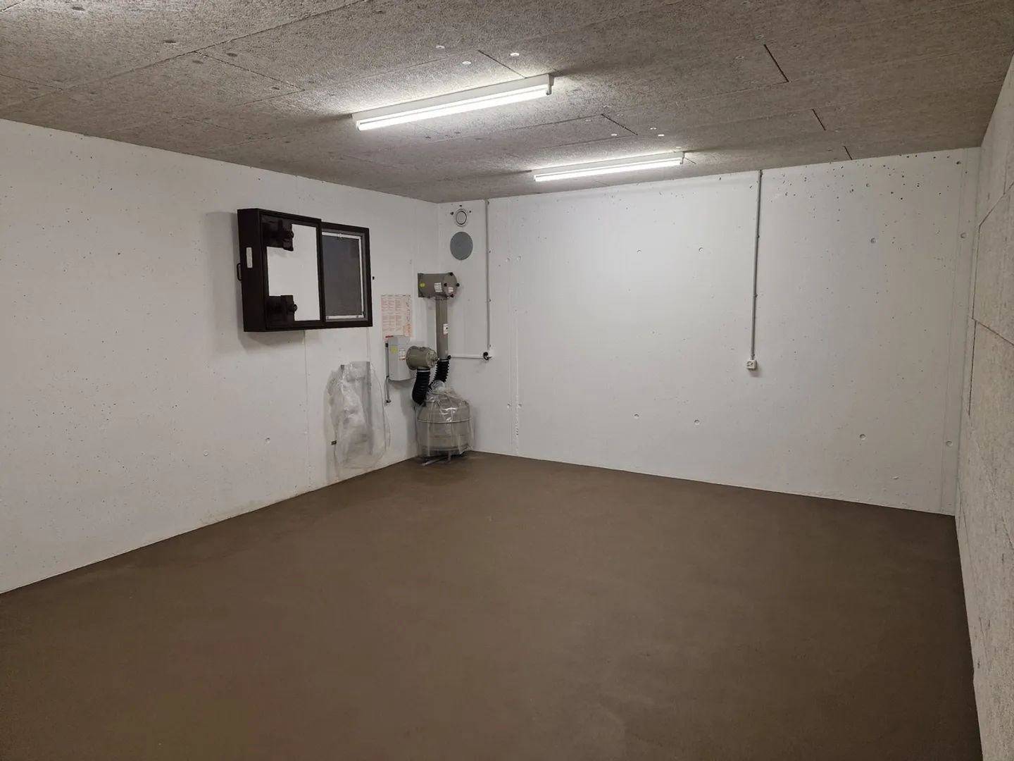 Espace de stockage de 30 m2 dans un emplacement central dans la ville de Zurich - Photo 3 sur 4