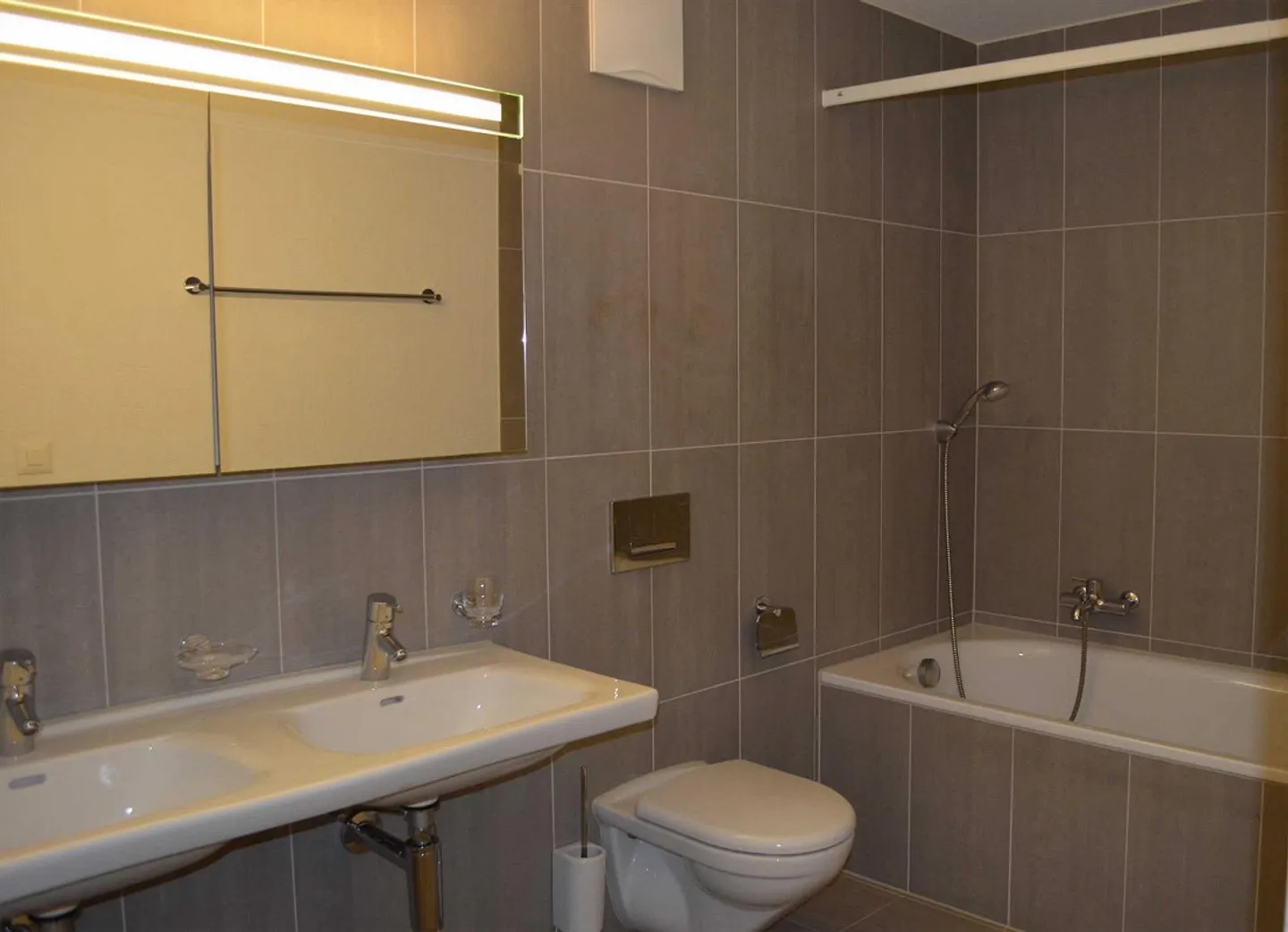 Appartement 2.5 pièces - Photo 3 sur 7
