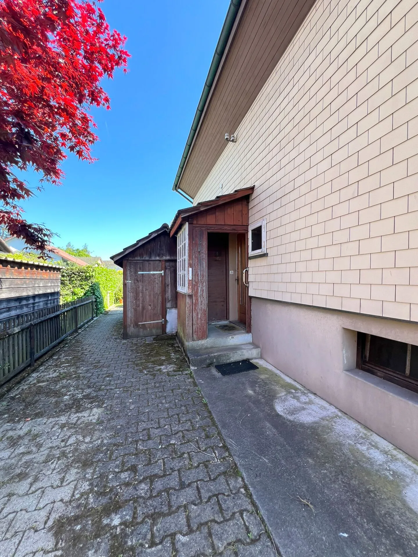 Casa unifamiliare di 5,5 stanze in una posizione tranquilla a Oberenfelden - Foto 4 di 20