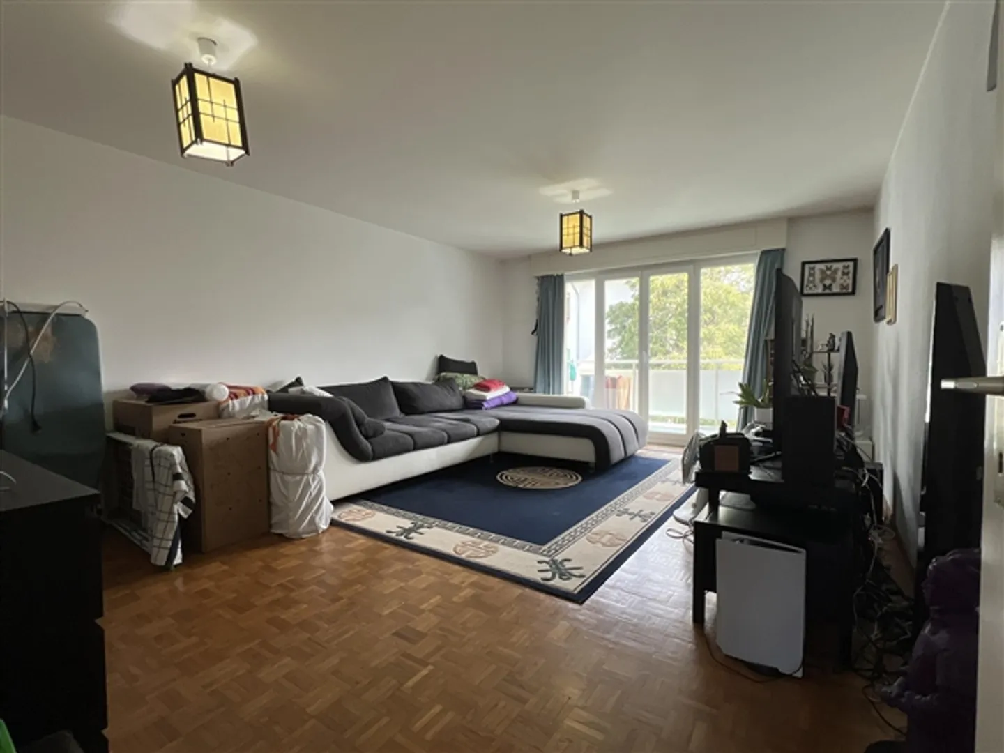 Bell'appartamento spazioso con vista libera - Foto 6 di 11