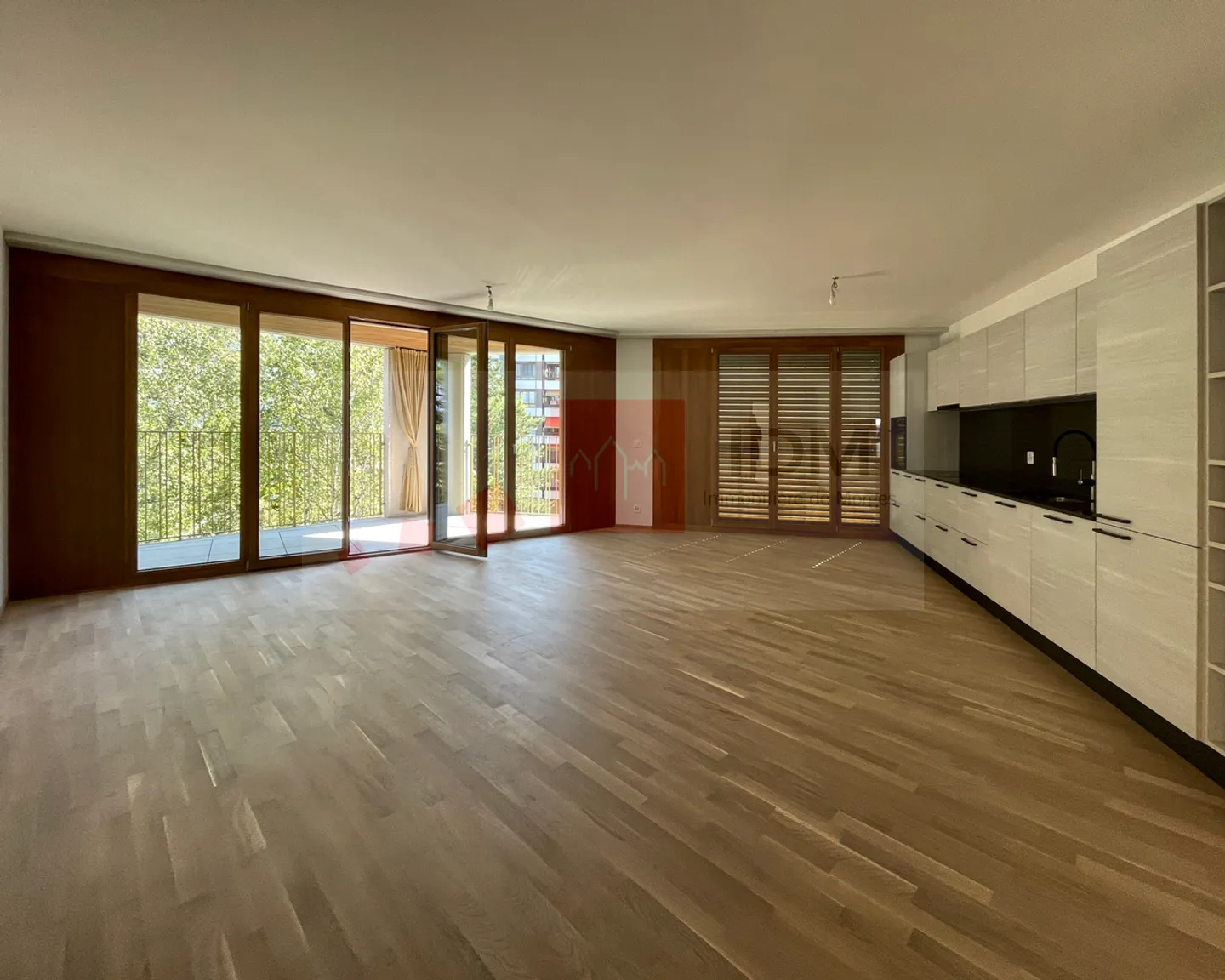 Appartement avec 4,5 pièces et balcon - Photo 2 sur 6