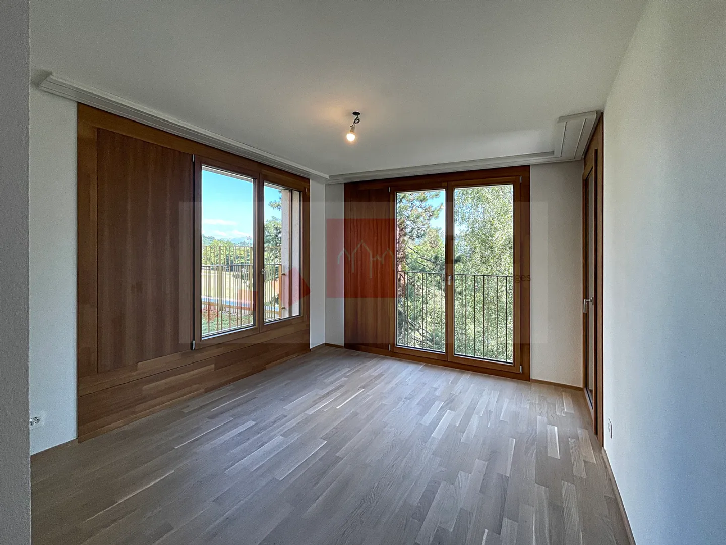 Appartement avec 4,5 pièces et balcon - Photo 3 sur 6