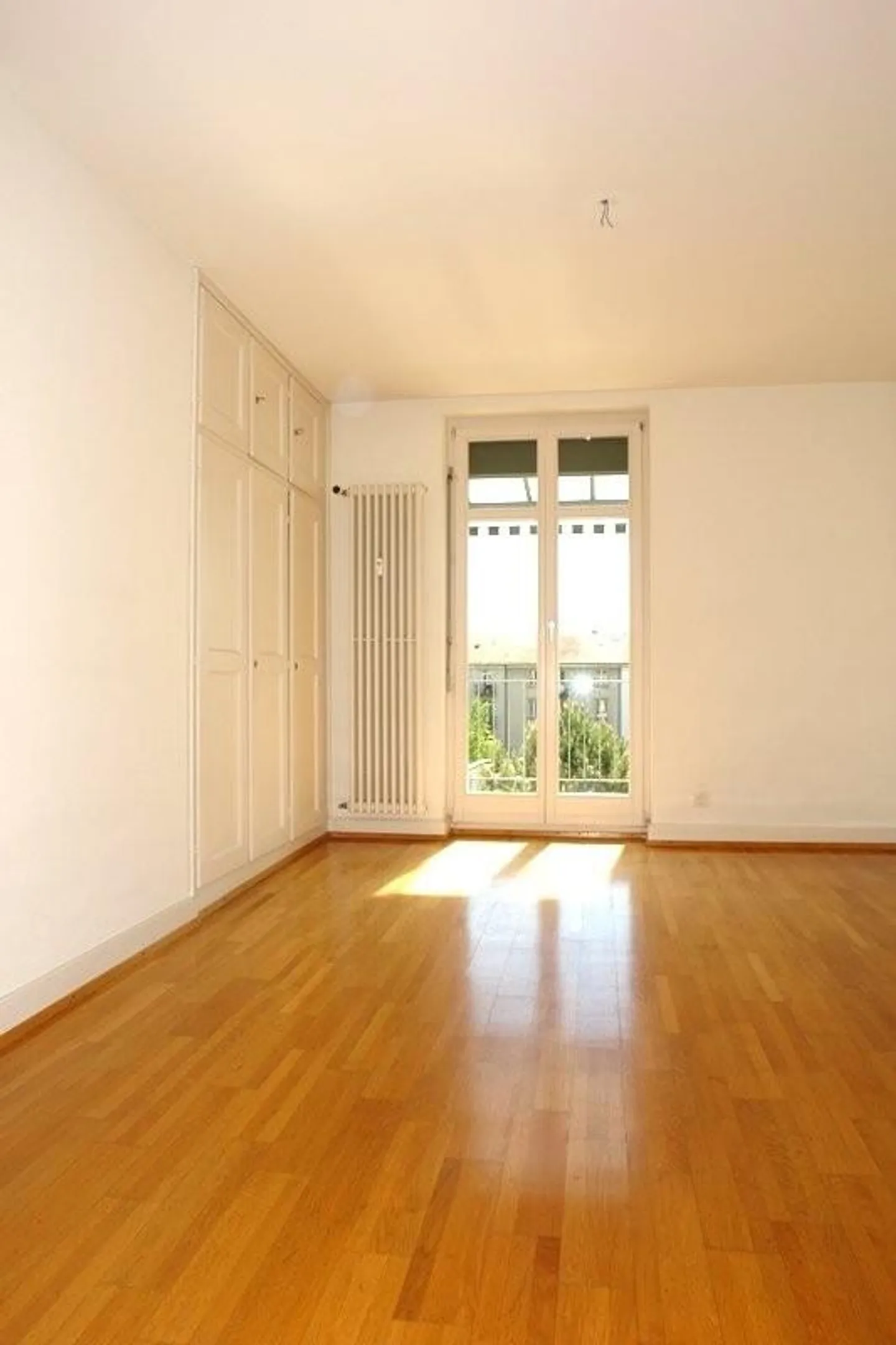 Maisonette penthouse in a historic building - Photo 5 of 9