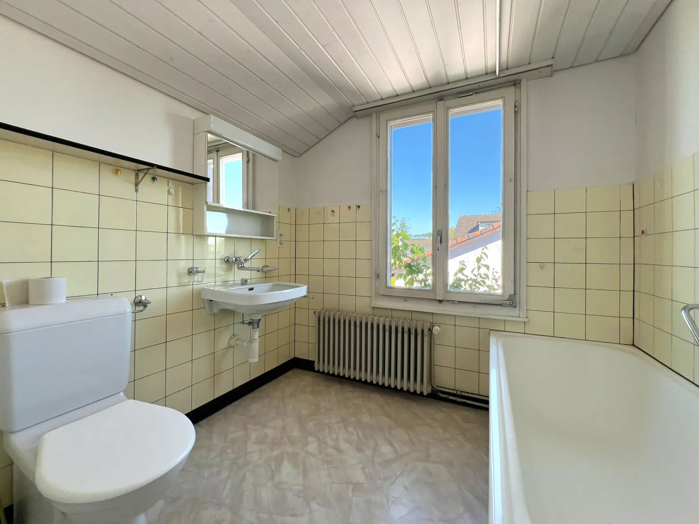 Casa unifamiliare di 5,5 stanze in una posizione tranquilla a Oberenfelden - Foto 16 di 20