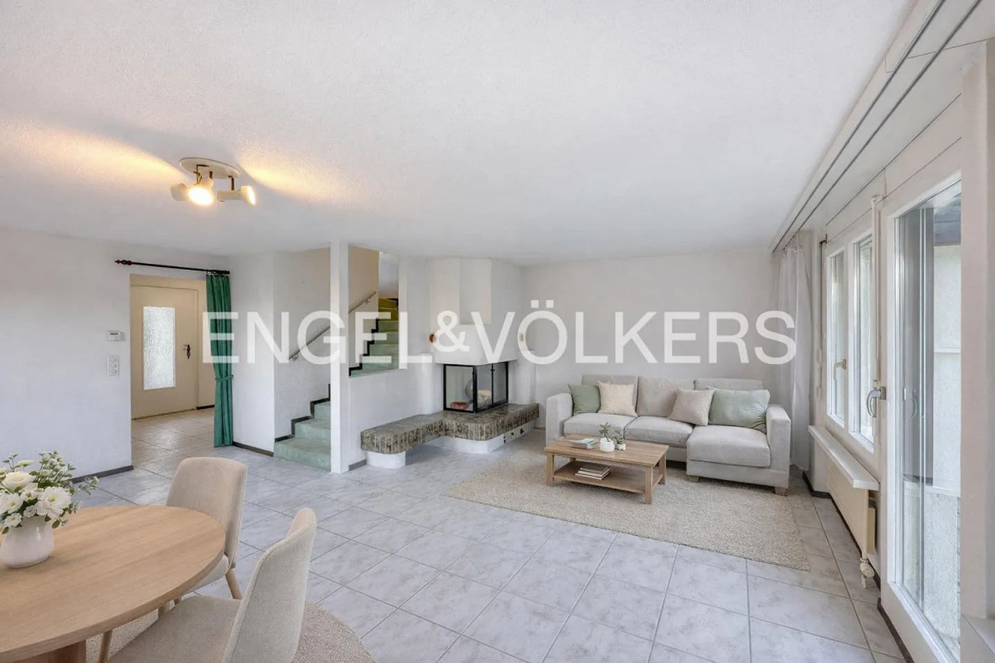 Geräumiges Reihenhaus in der Natur - Foto 2 von 12