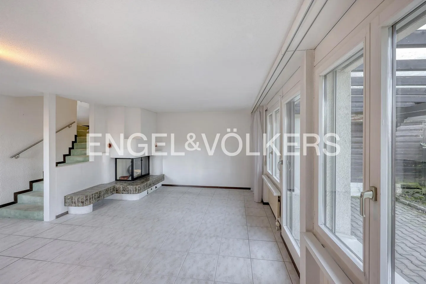 Geräumiges Reihenhaus in der Natur - Foto 3 von 12