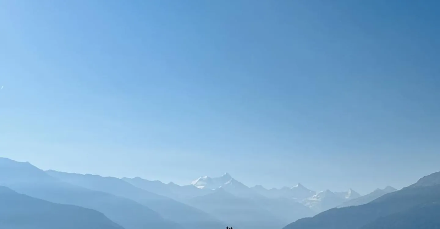 ALLA STAGIONE: Spazioso e luminoso 2.5 pces ristrutturato - Vista magnifica - Luogo tranquillo - Foto 11 di 12