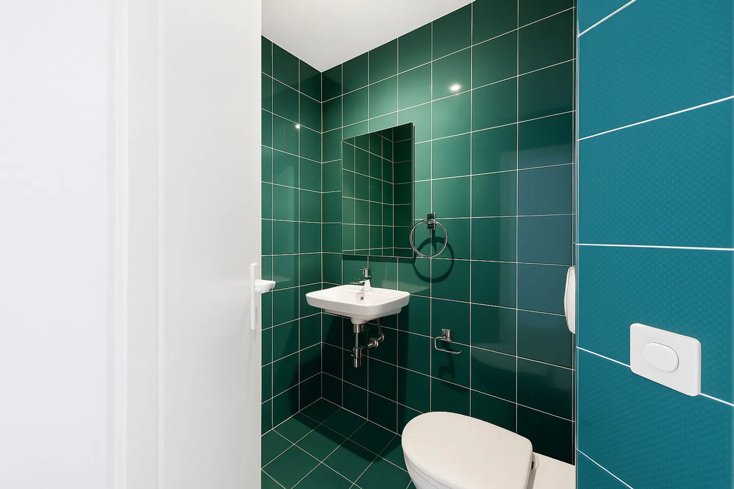 Bright Duplex - Photo 4 of 7