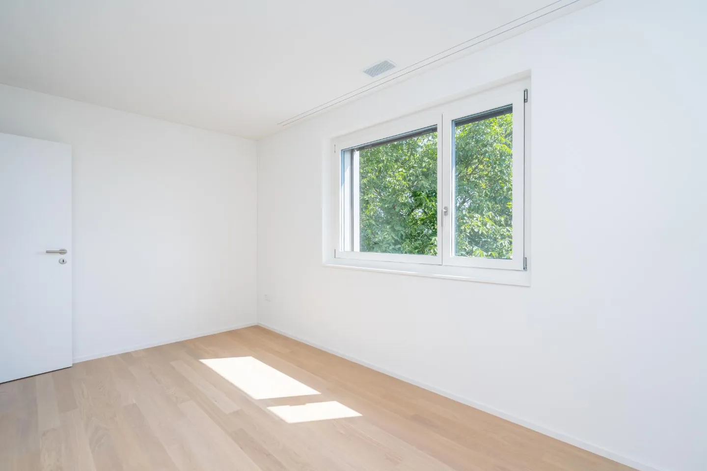 Modernes 3.5 Zimmer Appartement - Foto 7 von 11