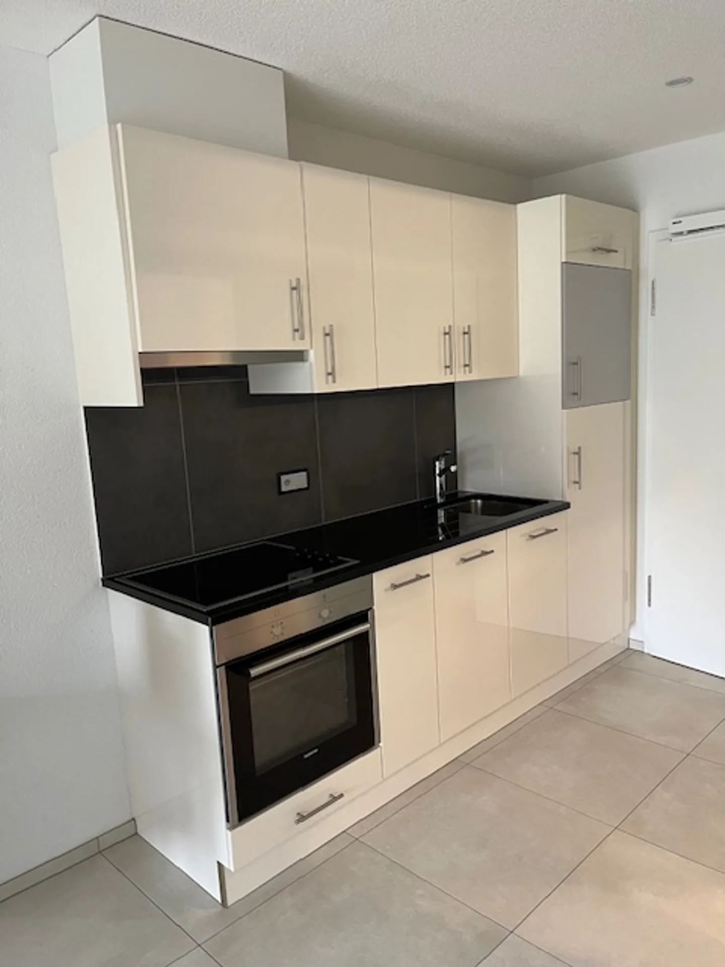 Appartamento in affitto - Foto 3 di 6