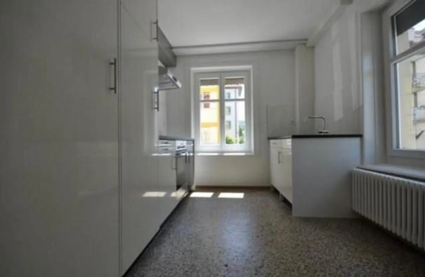 Appartement 3 pièces au rez-de-chaussée surélevé - Photo 3 sur 6