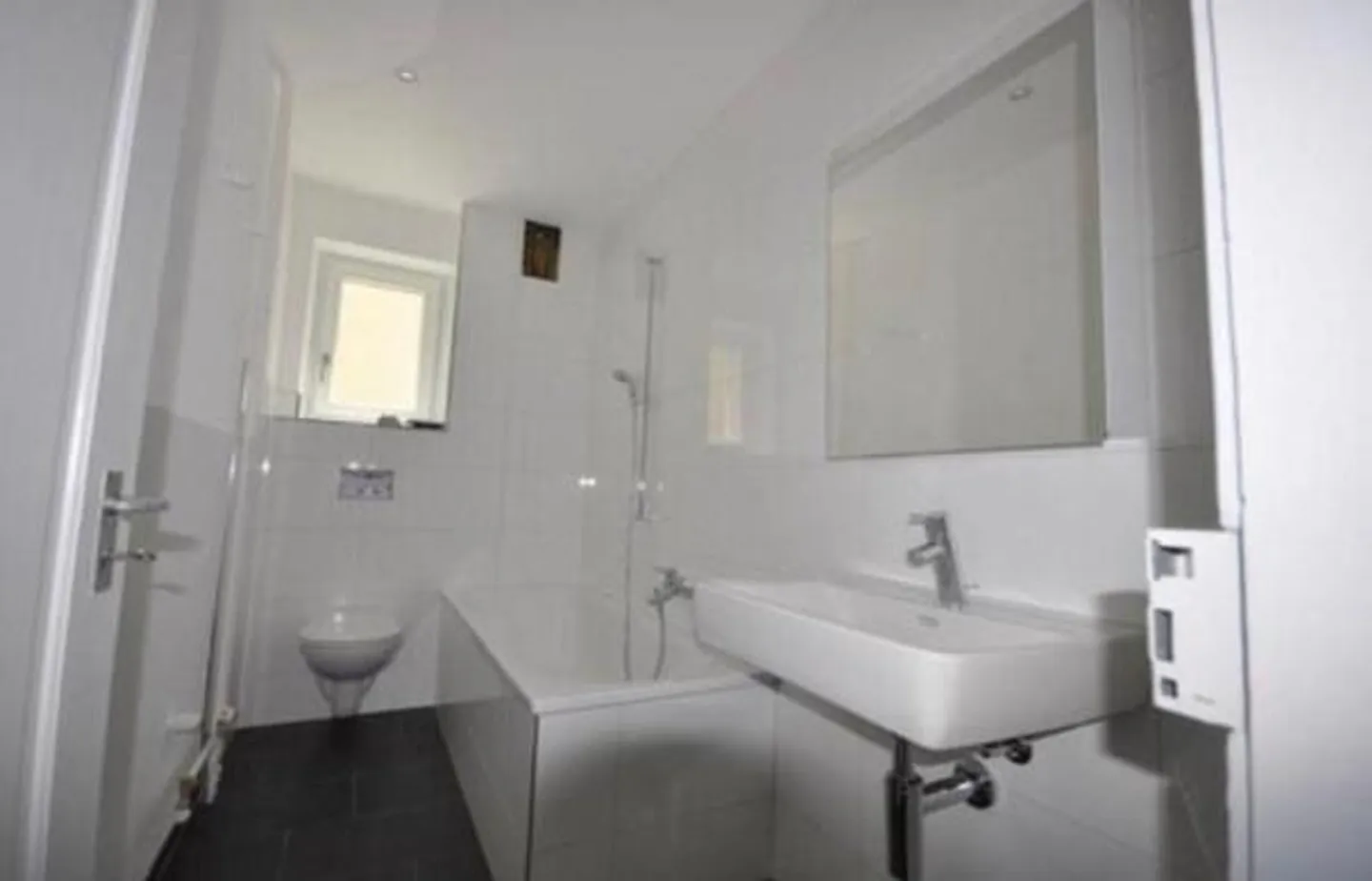 Appartement 3 pièces au rez-de-chaussée surélevé - Photo 4 sur 6