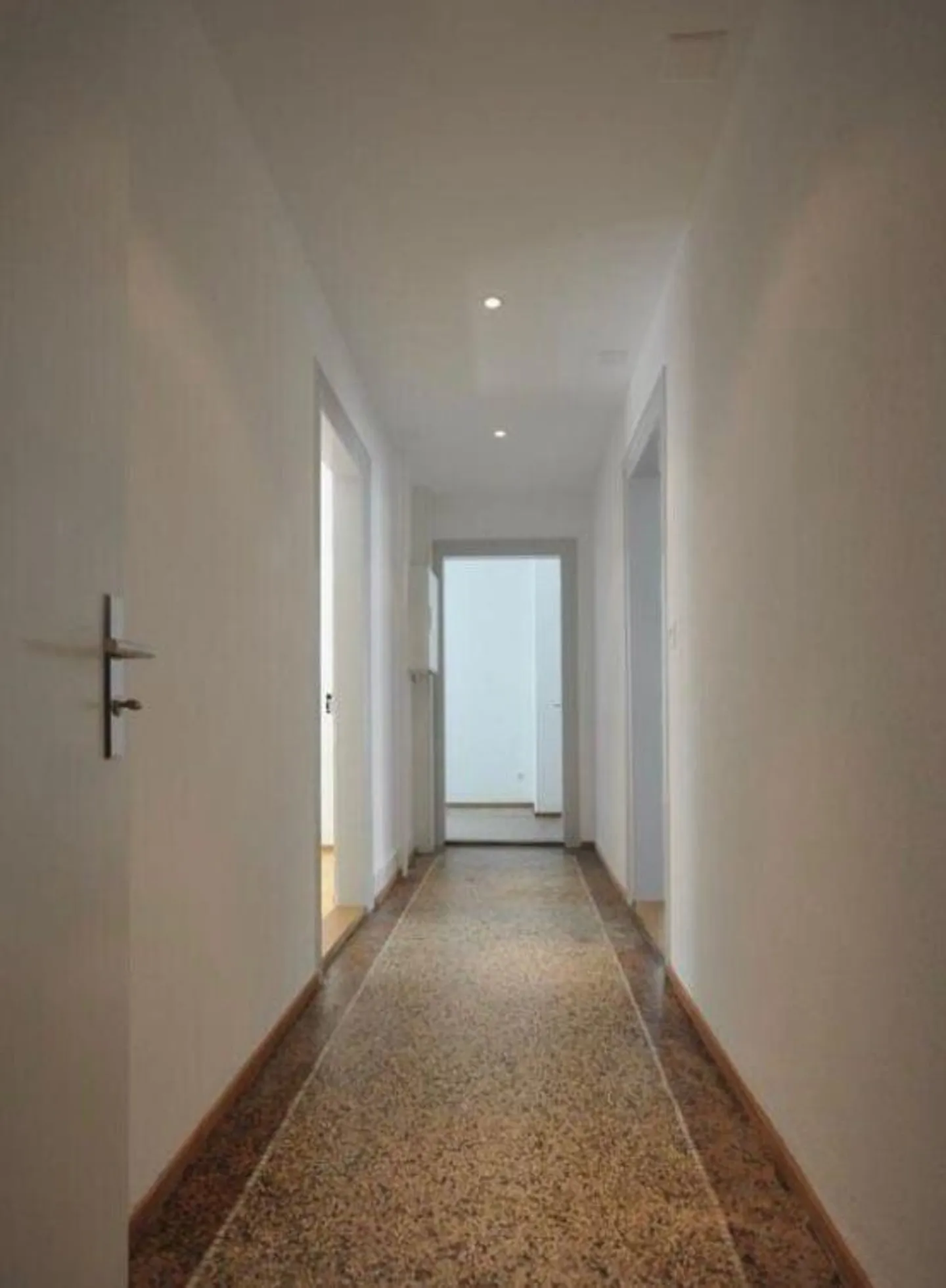 Appartement 3 pièces au rez-de-chaussée surélevé - Photo 5 sur 6