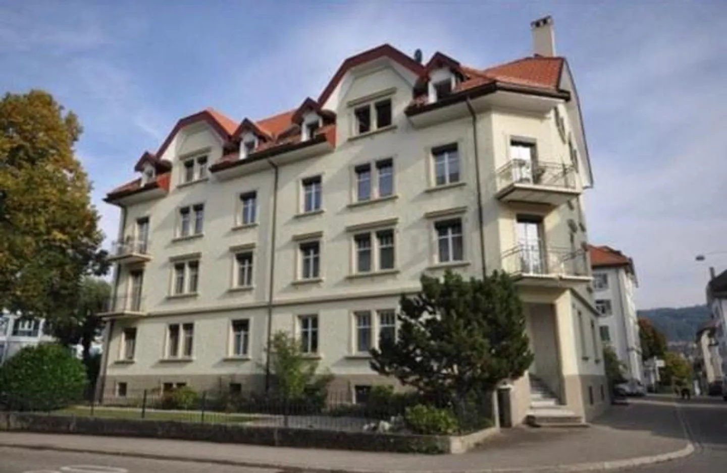 Appartement 3 pièces au rez-de-chaussée surélevé - Photo 1 sur 6