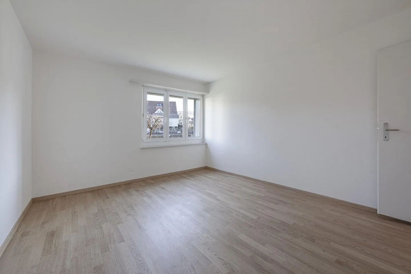 Tolle Genossenschaftswohnung in Bachenbülach sucht Sie! - Foto 5 von 8