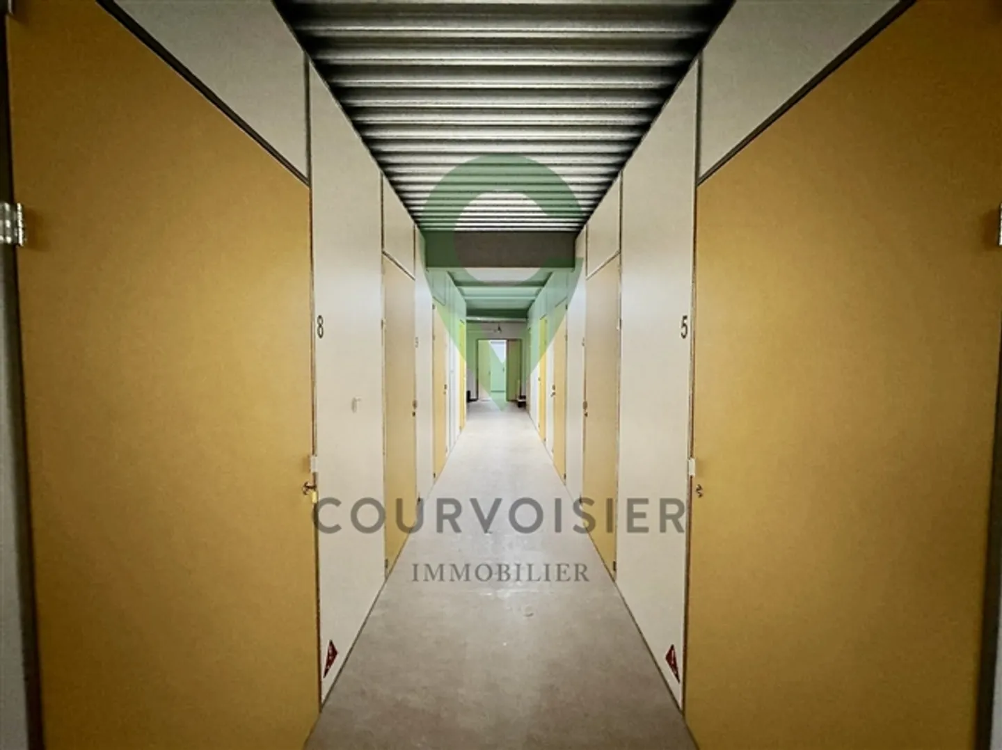 Immobili commerciali con box nella zona artigianale di Aubonne - Foto 2 di 10