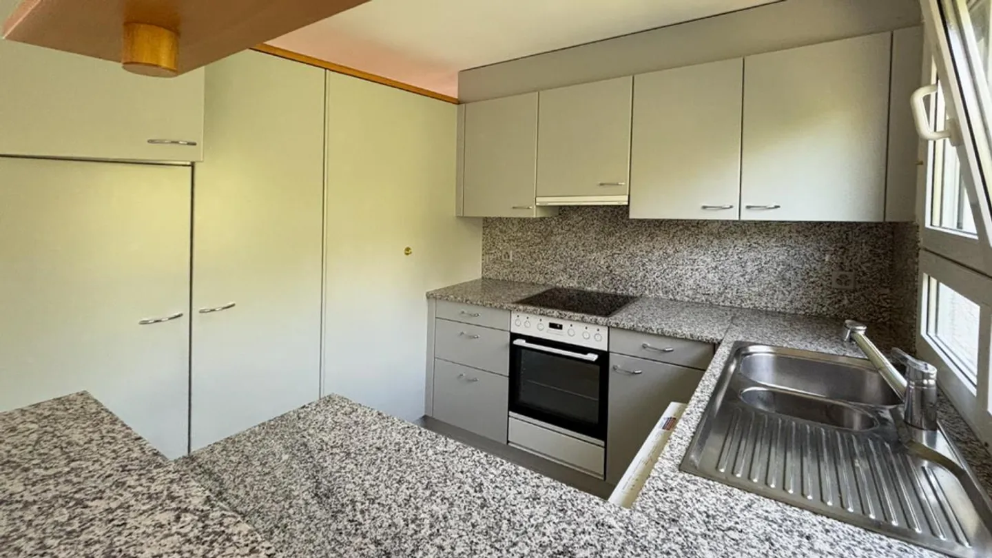 Condominio di 4,5 stanze - Foto 4 di 11