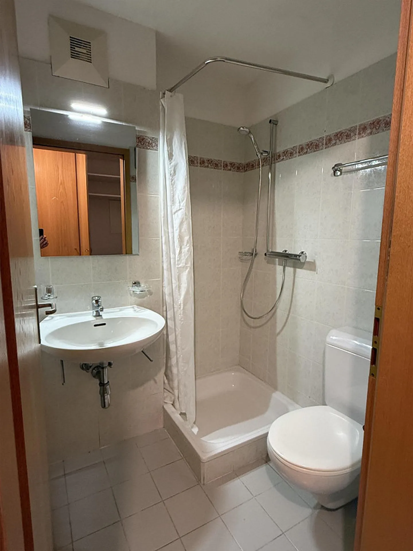 Helles 4,5-Zimmer-Apartment (105 m²) in Pregassona. - Foto 8 von 10