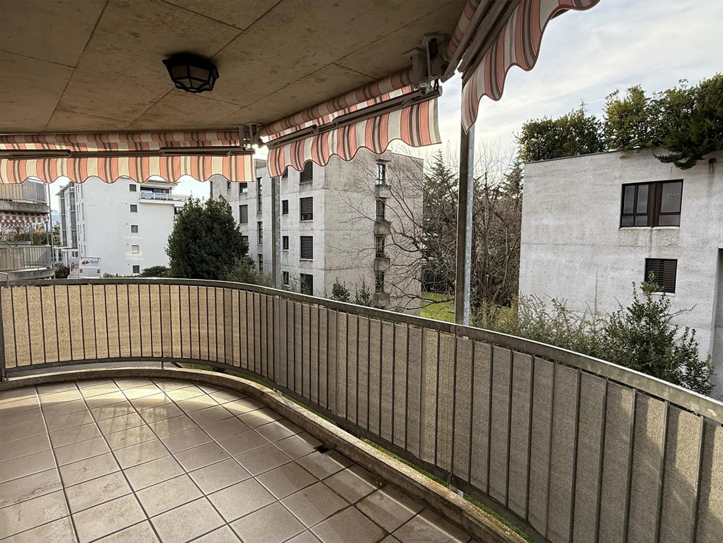 Helles 4,5-Zimmer-Apartment (105 m²) in Pregassona. - Foto 9 von 10