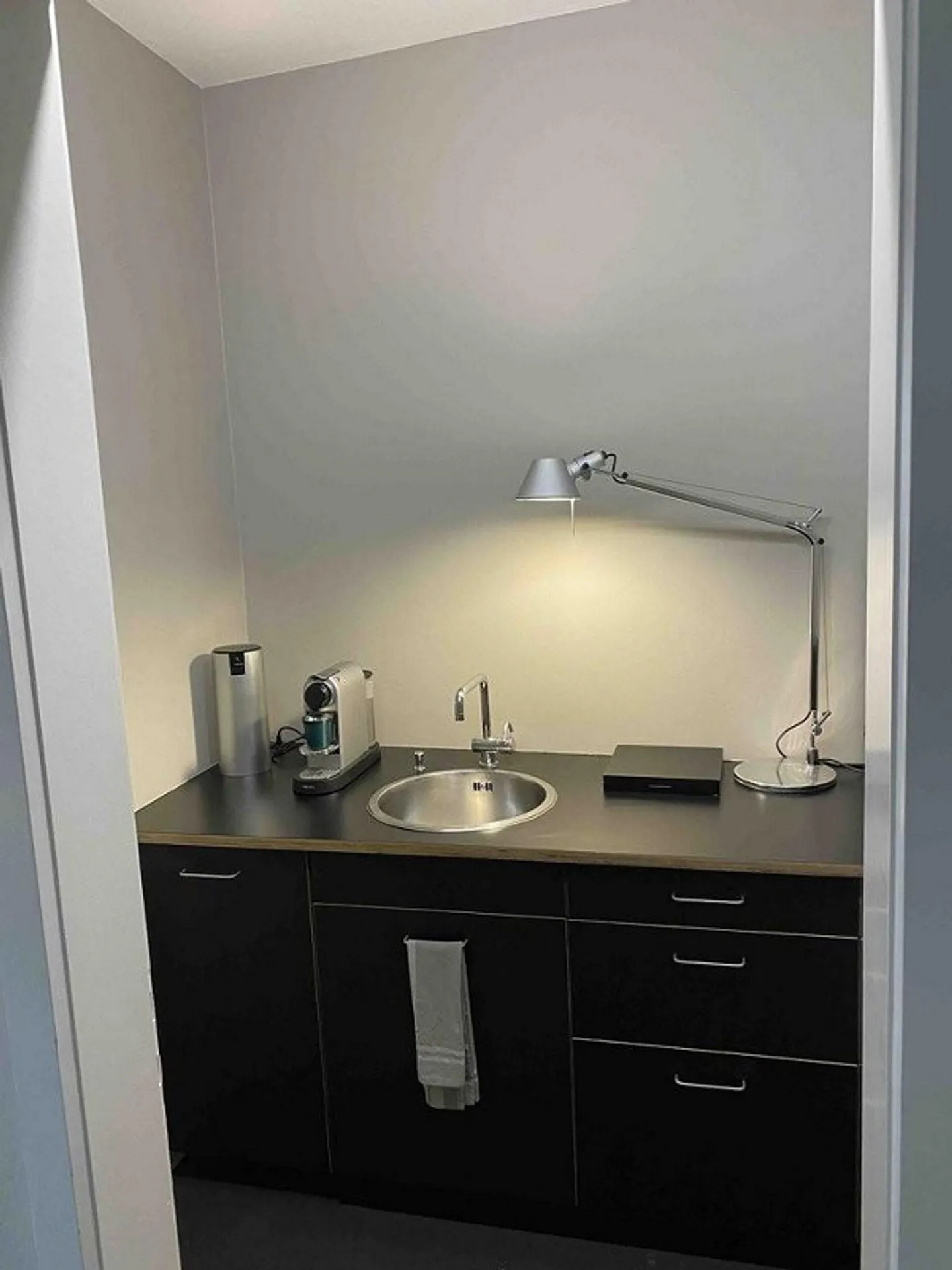 Office spaces directly at the Theaterplatz in Baden - Photo 6 of 7
