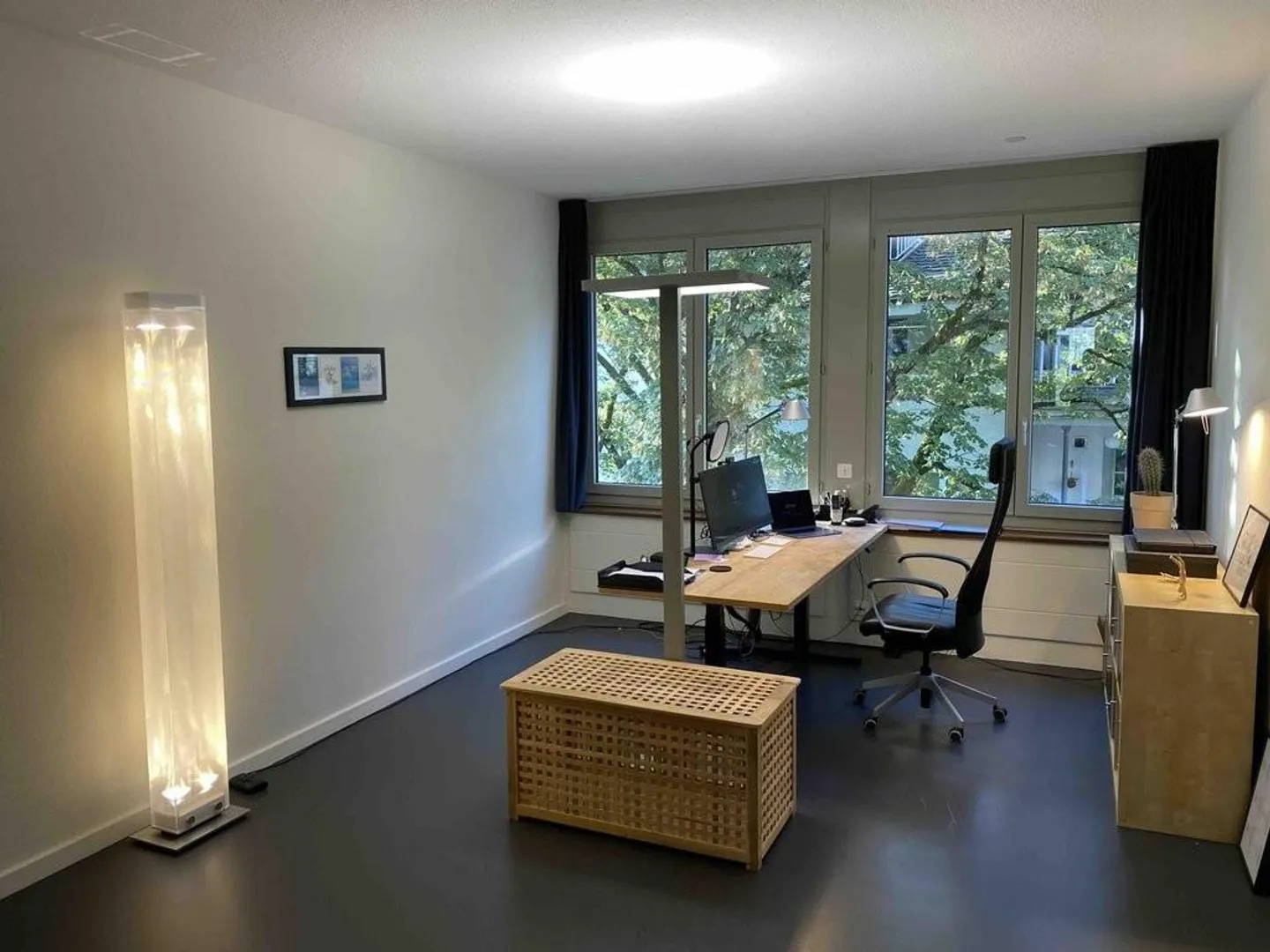 Office spaces directly at the Theaterplatz in Baden - Photo 2 of 7