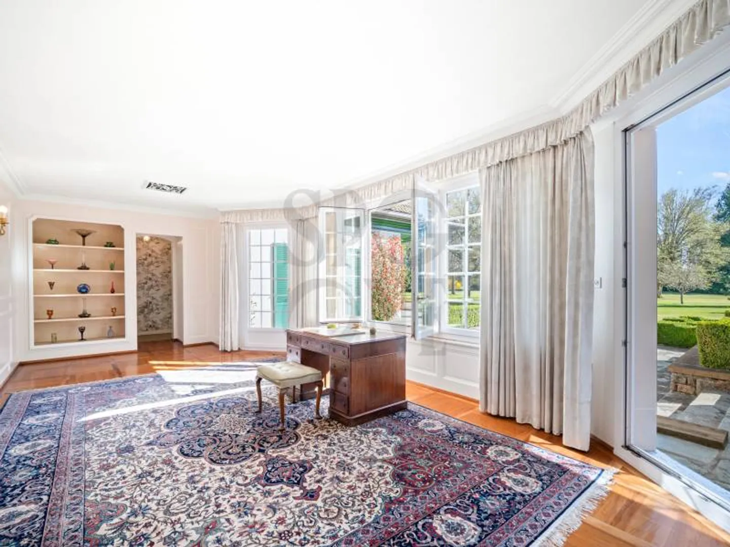 Exclusif : élégant manoir dans une oasis paisible - Photo 6 sur 12