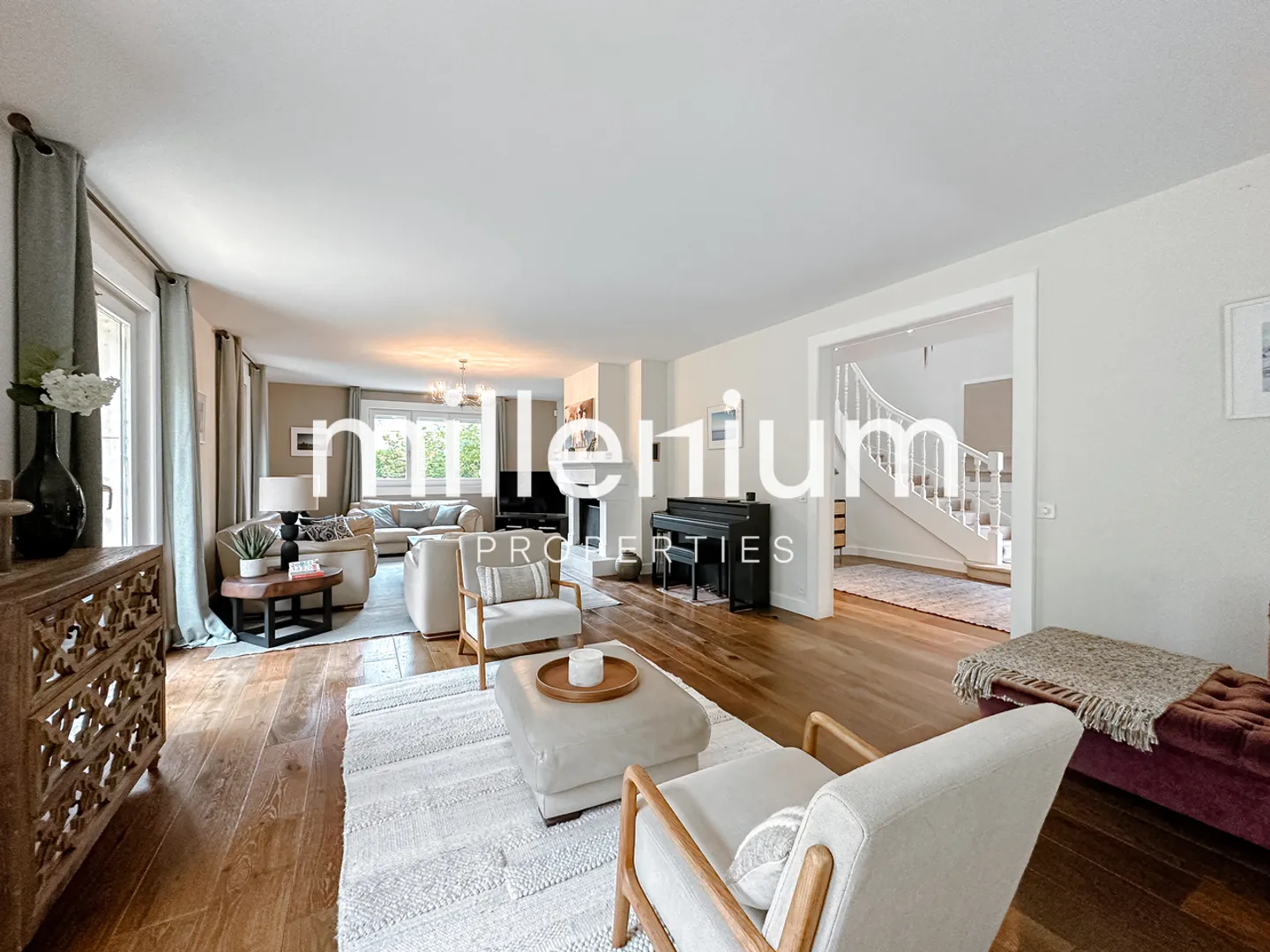 Magnificent House with Pool in Vessy - Photo 3 of 16