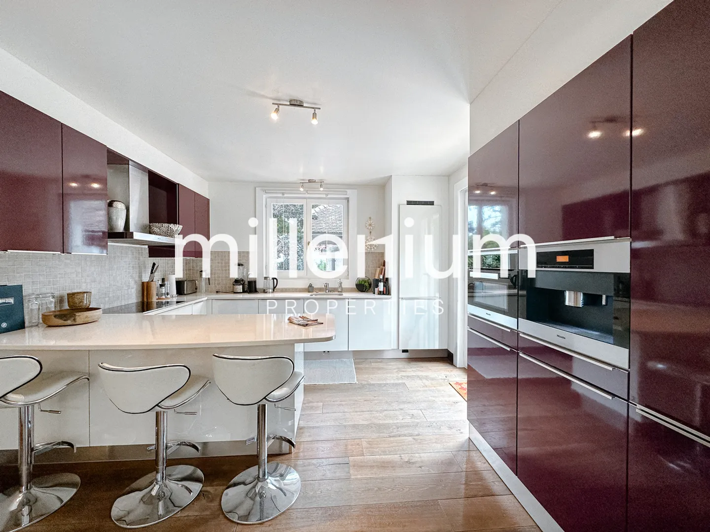 Magnificent House with Pool in Vessy - Photo 4 of 16