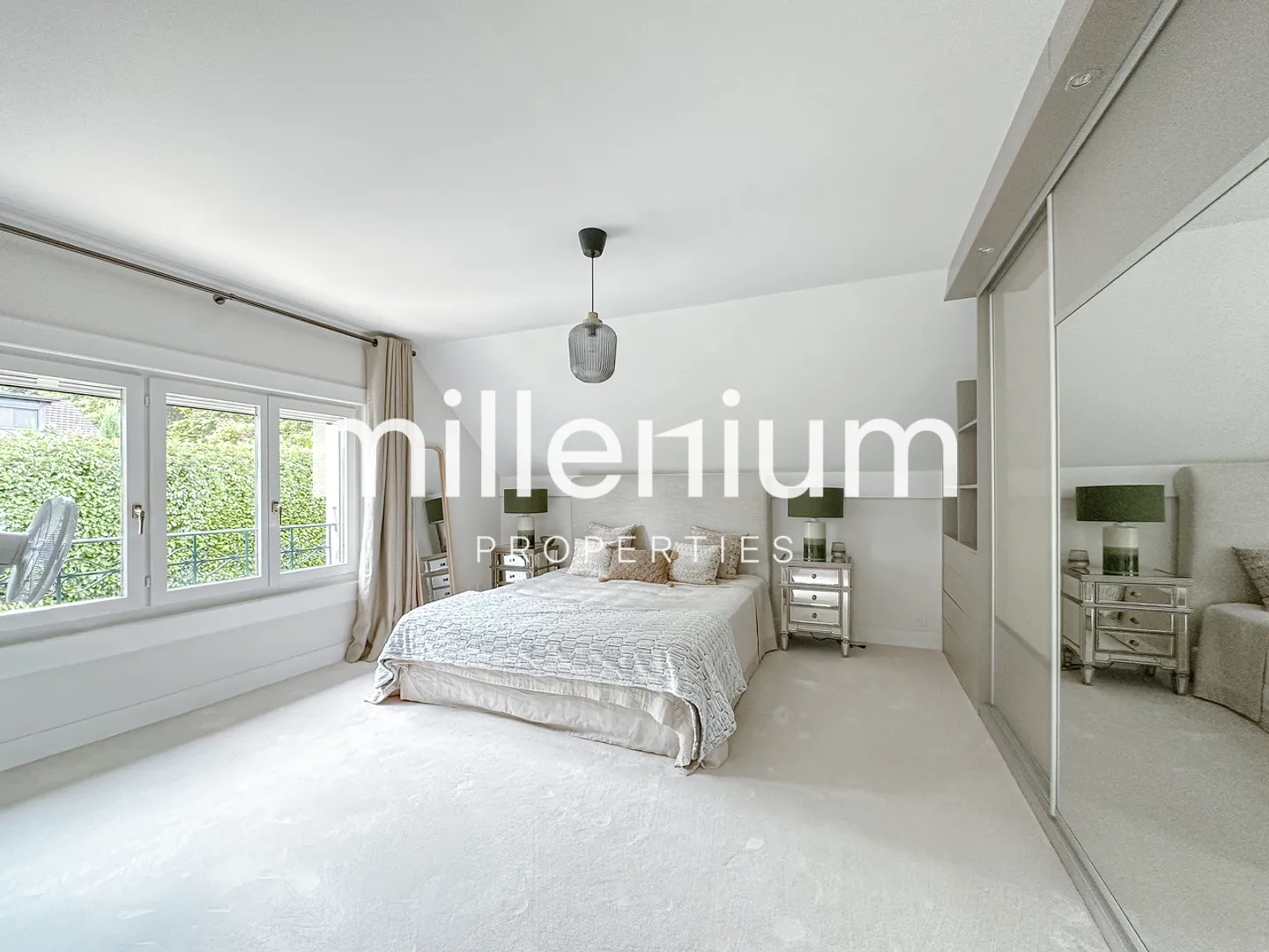 Magnificent House with Pool in Vessy - Photo 8 of 16