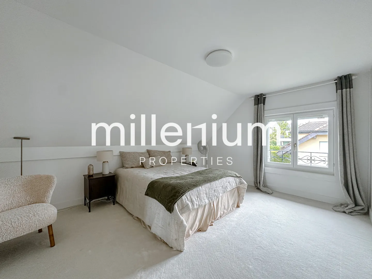 Magnificent House with Pool in Vessy - Photo 10 of 16