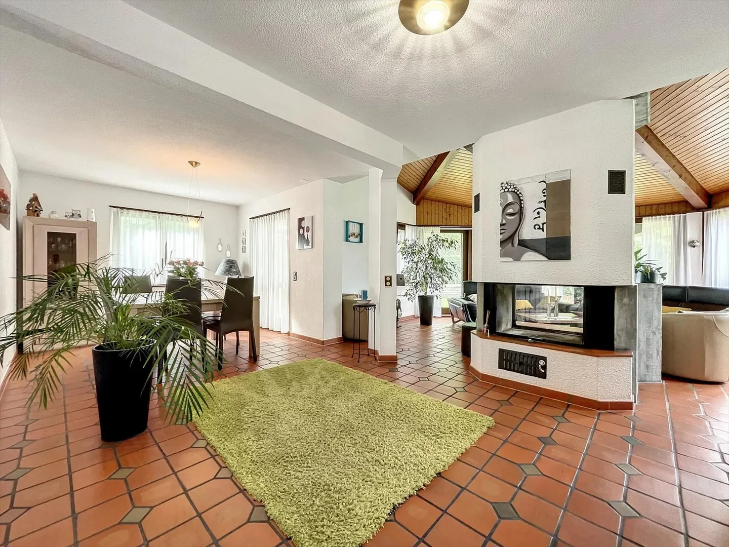 Villa eccezionale con ampio terreno - Foto 2 di 13