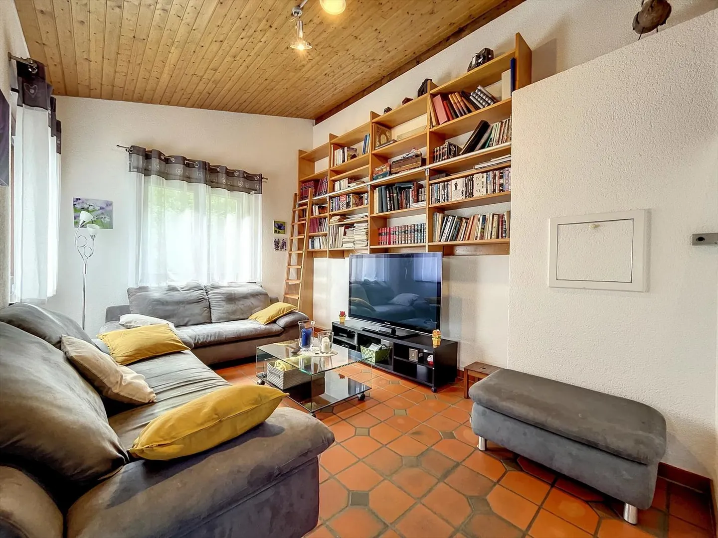 Villa eccezionale con ampio terreno - Foto 7 di 13