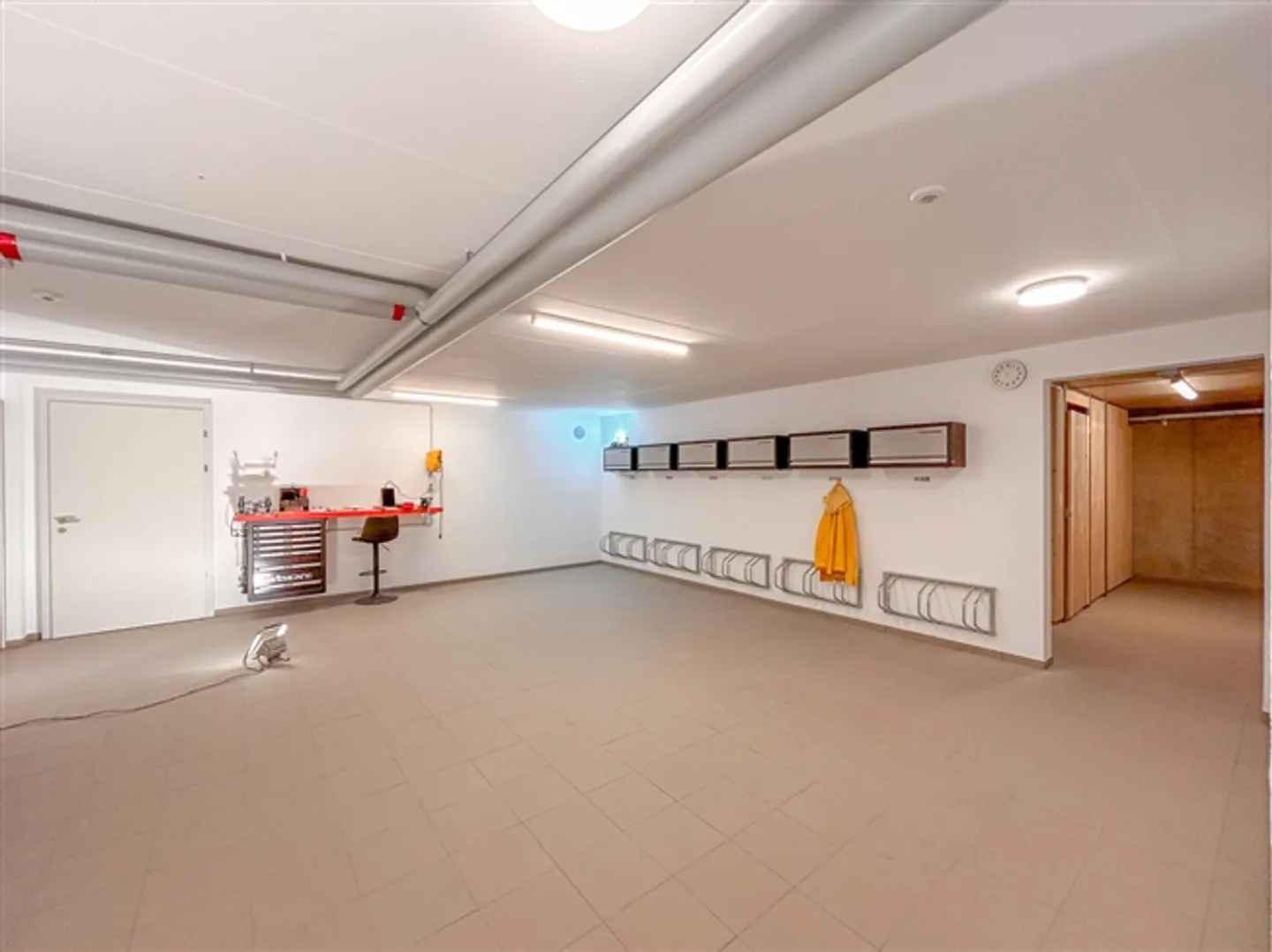 Espace de stockage/salle de loisirs - avec appartement de 3,5 pièces - Photo 20 sur 20