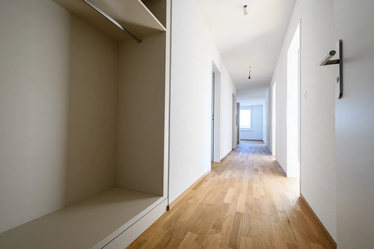 Helle 4.5-Zimmer Wohnung - Foto 8 von 9
