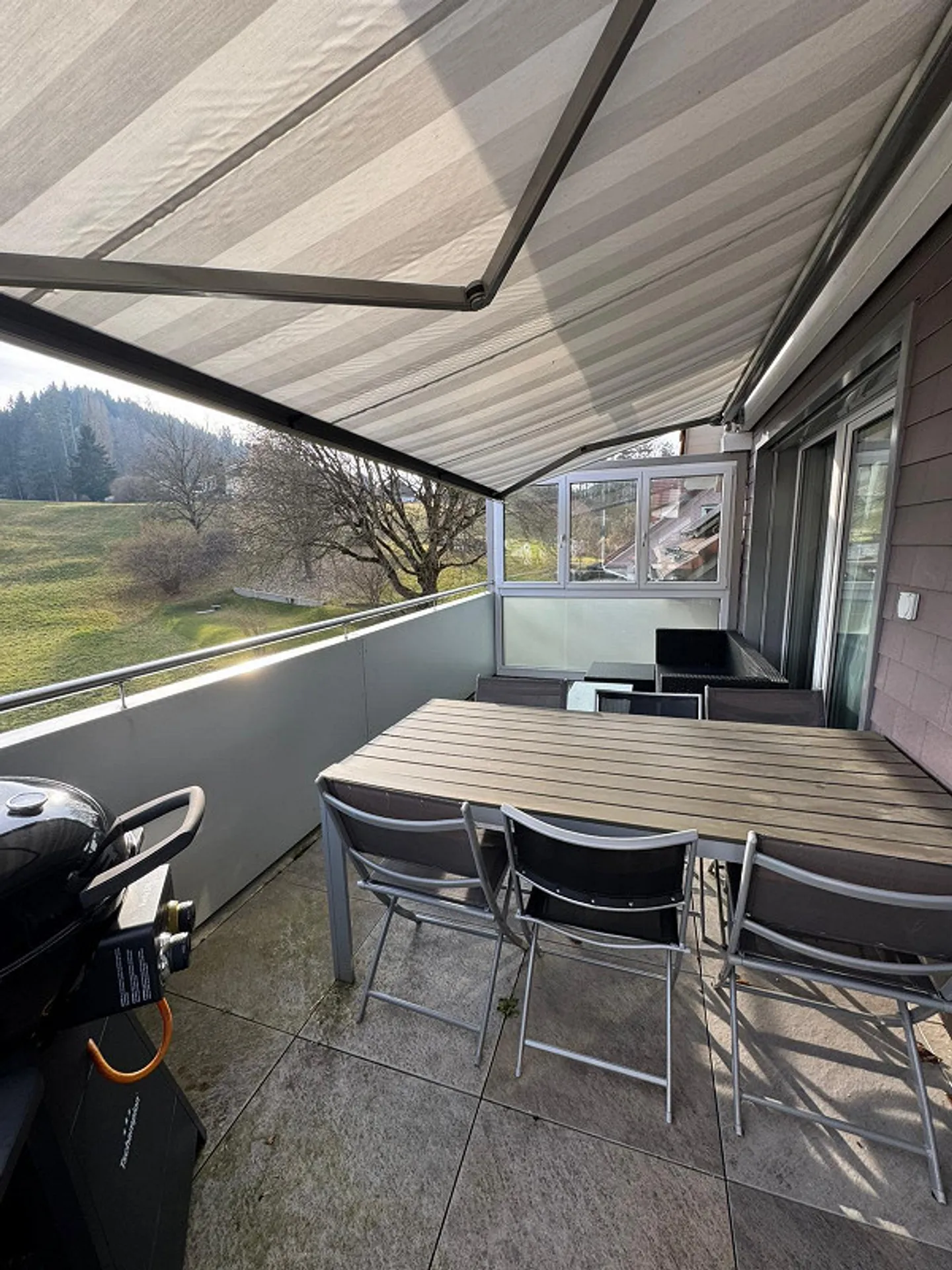 5.5 Room Attic Apartment with Large Balcony and View into the Green - Photo 16 of 25