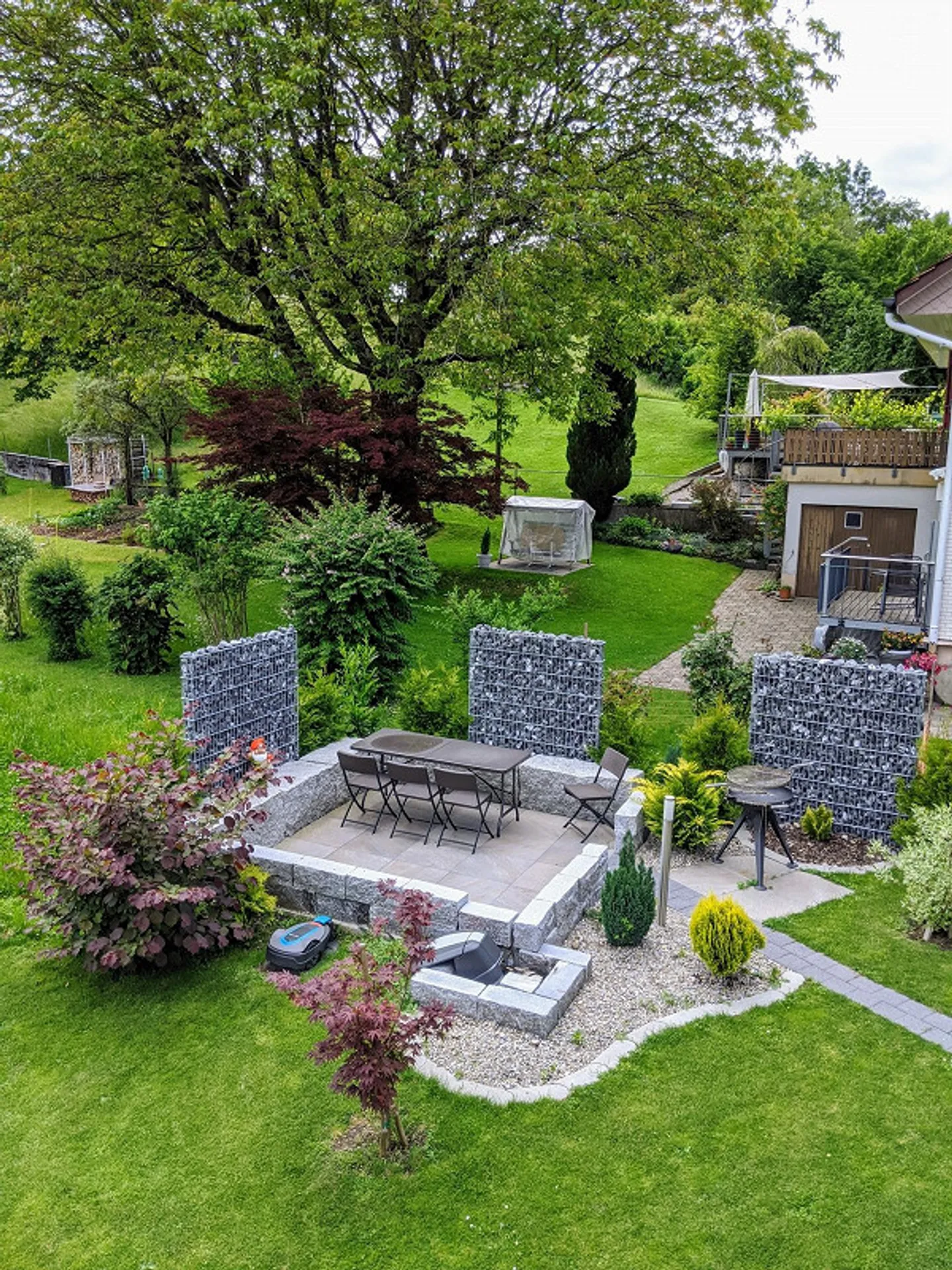 5.5 Room Attic Apartment with Large Balcony and View into the Green - Photo 18 of 25
