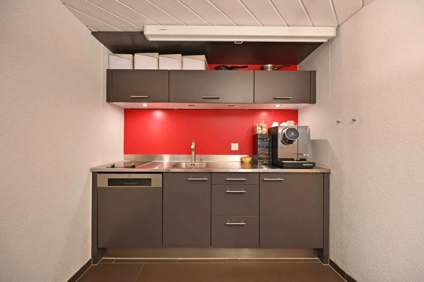 Ufficio luminoso in posizione privilegiata Aare - ideale per studio/agenzia, solo CHF 251... - Foto 6 di 9