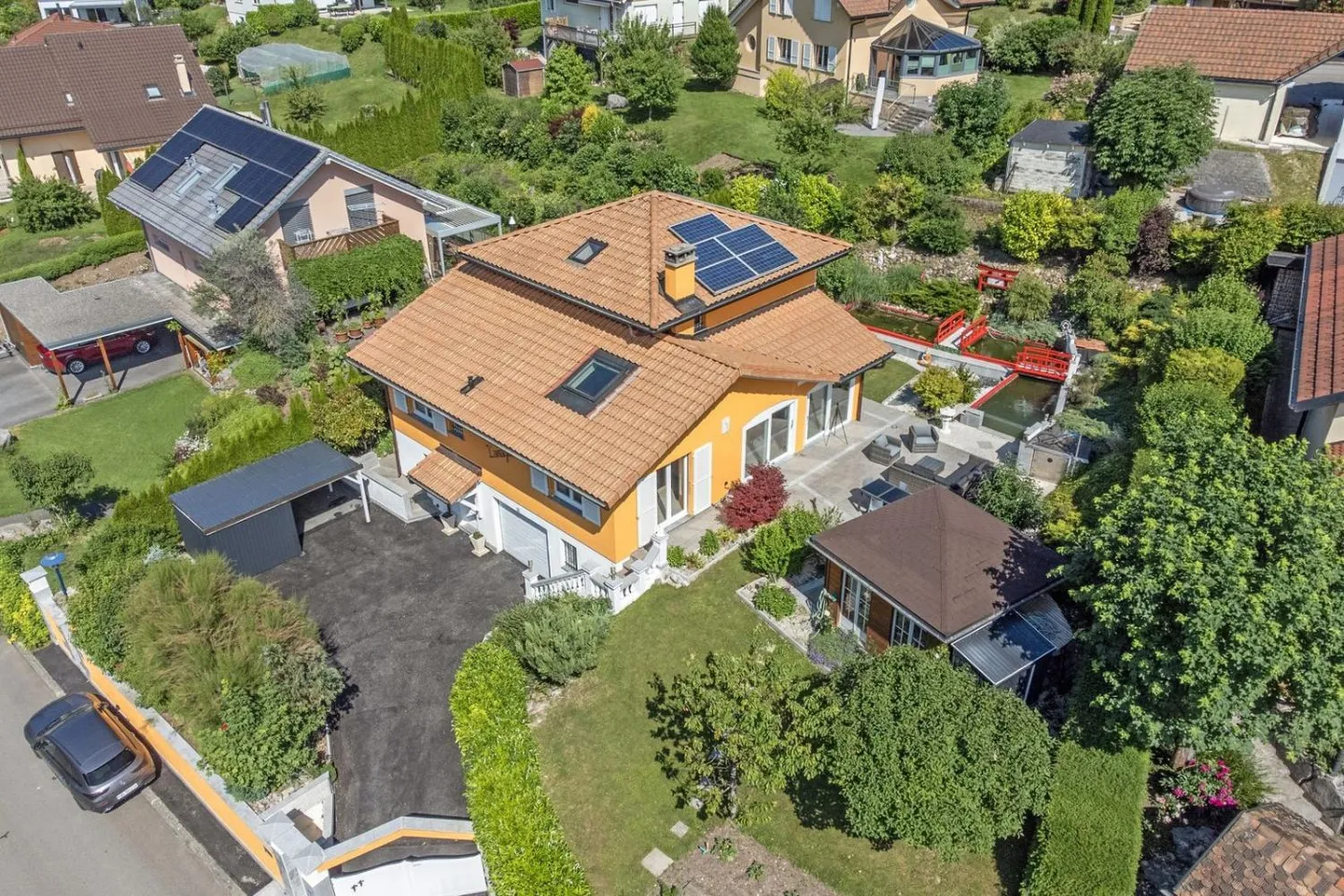 House in perfect condition with stunning view of Vallorbe - Photo 1 of 13