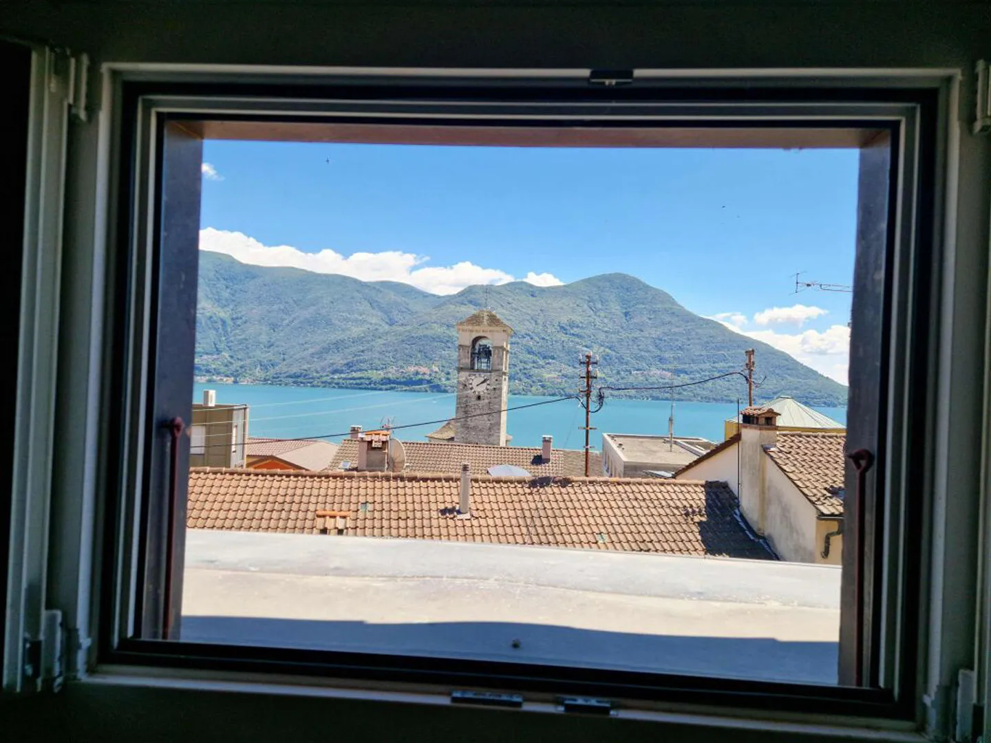 Appartamento attico di 2 ½ locali con vista lago | 2½-Zimmer-Dachgeschosswohnung mit Seeblick - Foto 4 di 4
