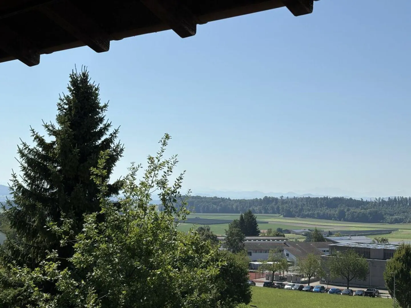 Casa unifamiliare di 5,5 stanze con splendida vista sulle montagne - Foto 8 di 10