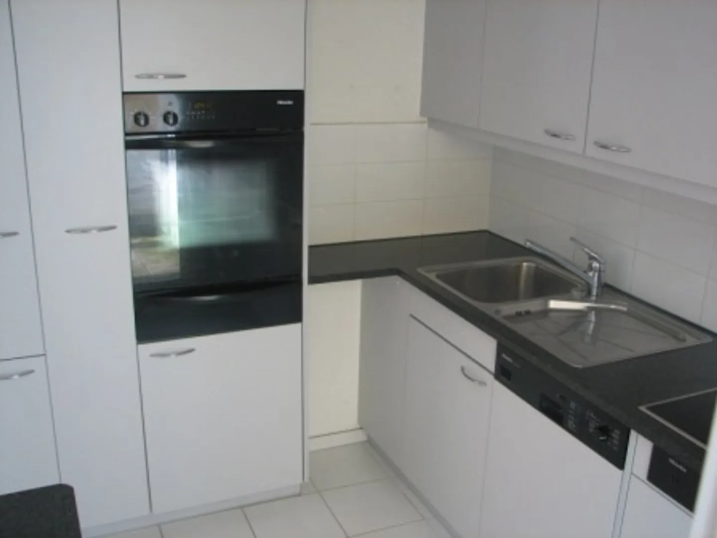 Il tuo rifugio soleggiato nel verde - Foto 2 di 6