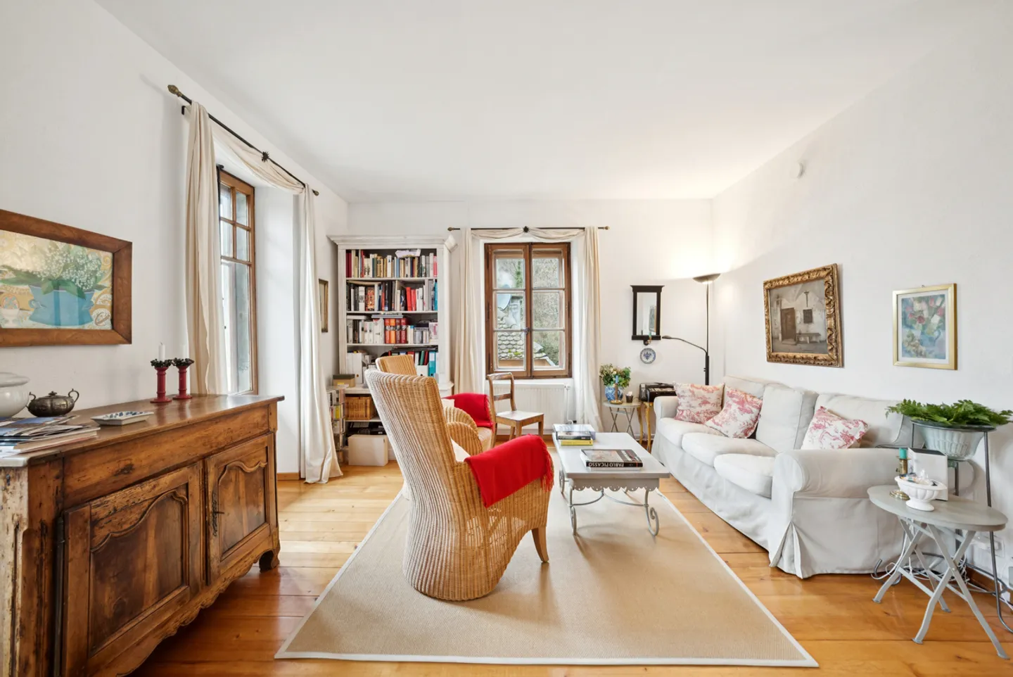 Casa padronale - Fascino e prestigio sulle alture - Foto 1 di 24