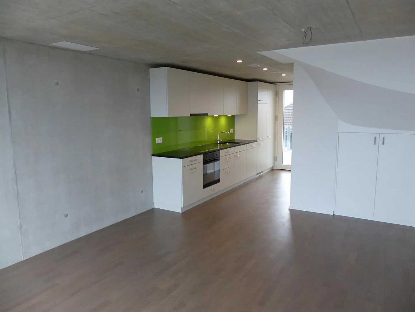 Moderne Attika Wohnung im Zentrum - Foto 4 von 9