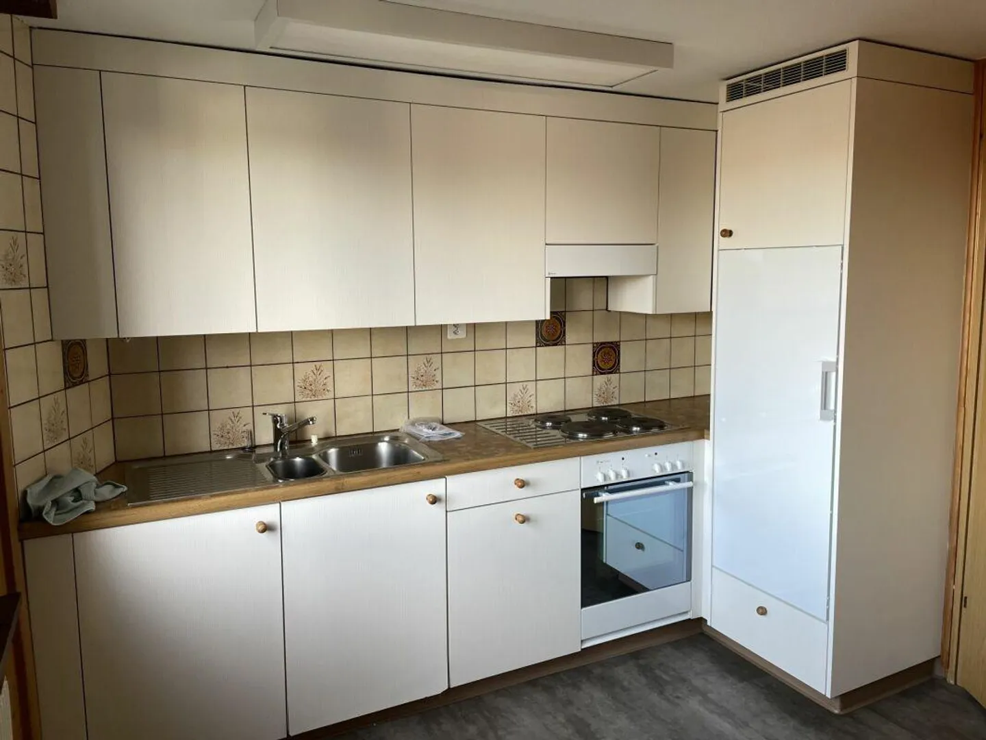 Charmante Dachwohnung - Foto 2 von 12