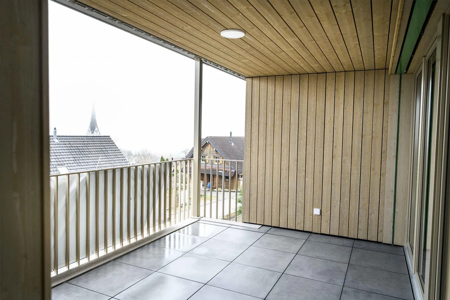 Modernes Mehrfamilienhaus mit Aussicht - Foto 20 von 30